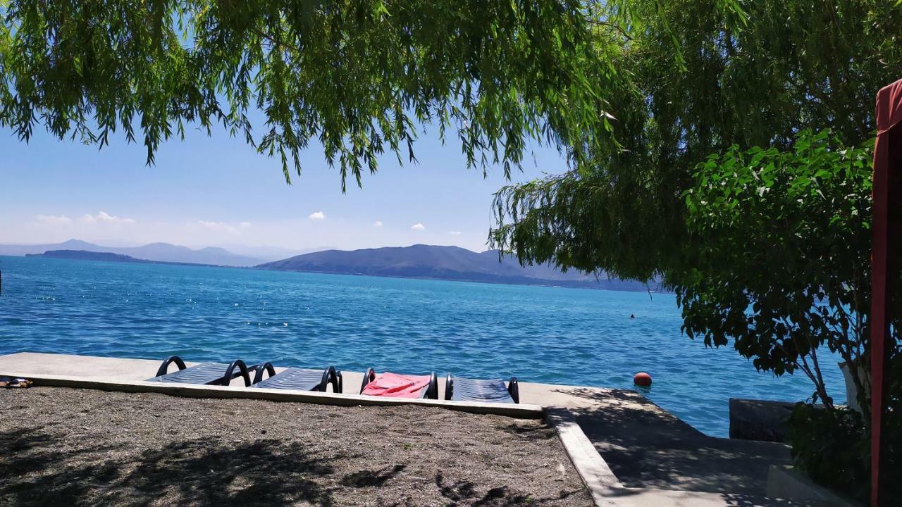Edem Sevan Buitenkant foto