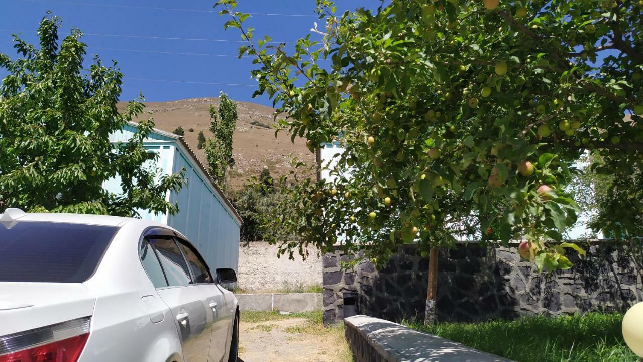 Edem Sevan Buitenkant foto